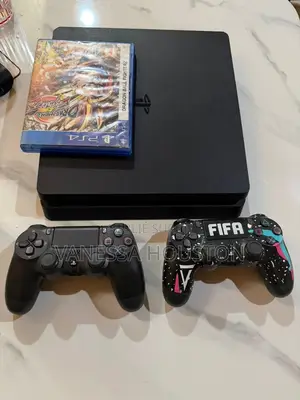 Ps4ps4 en Très Bon État Avec Manette