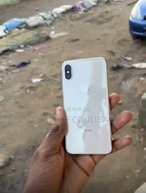 Apple iPhone X 64 GB Doré