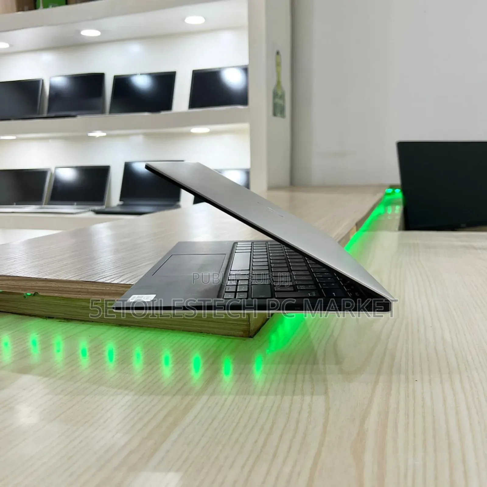 Nouveau Dell Studio XPS 13 (1340) 16GB Intel Core i7 SSD 512GB