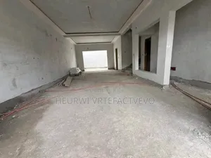 5chbre Duplex dans Faya Route D'Abatta, Cocody à Vendre