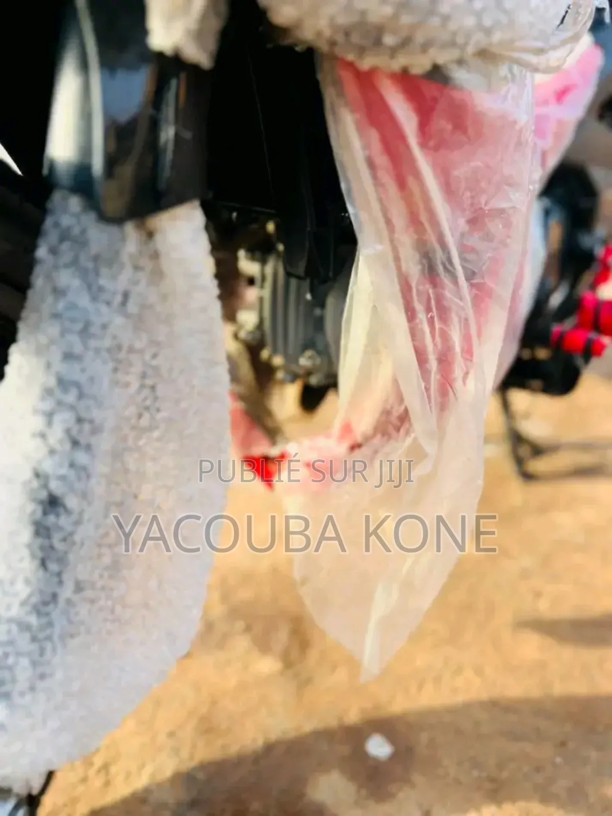 Nouveau TVS Rockz 125 2023 Noir