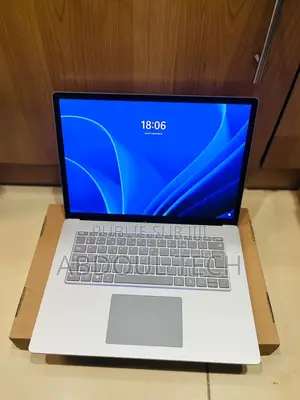 Microsoft Surface Pro 4 16GB Intel Core i7 SSD 256GB