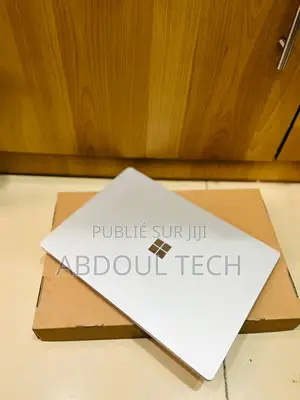 Microsoft Surface Pro 4 16GB Intel Core i7 SSD 256GB