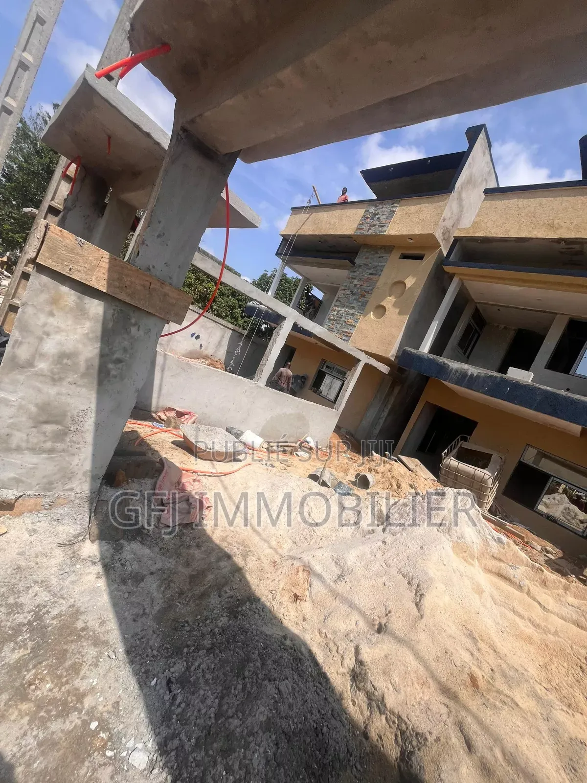 4chbre Villa dans Francis Gweh, Cocody à Vendre