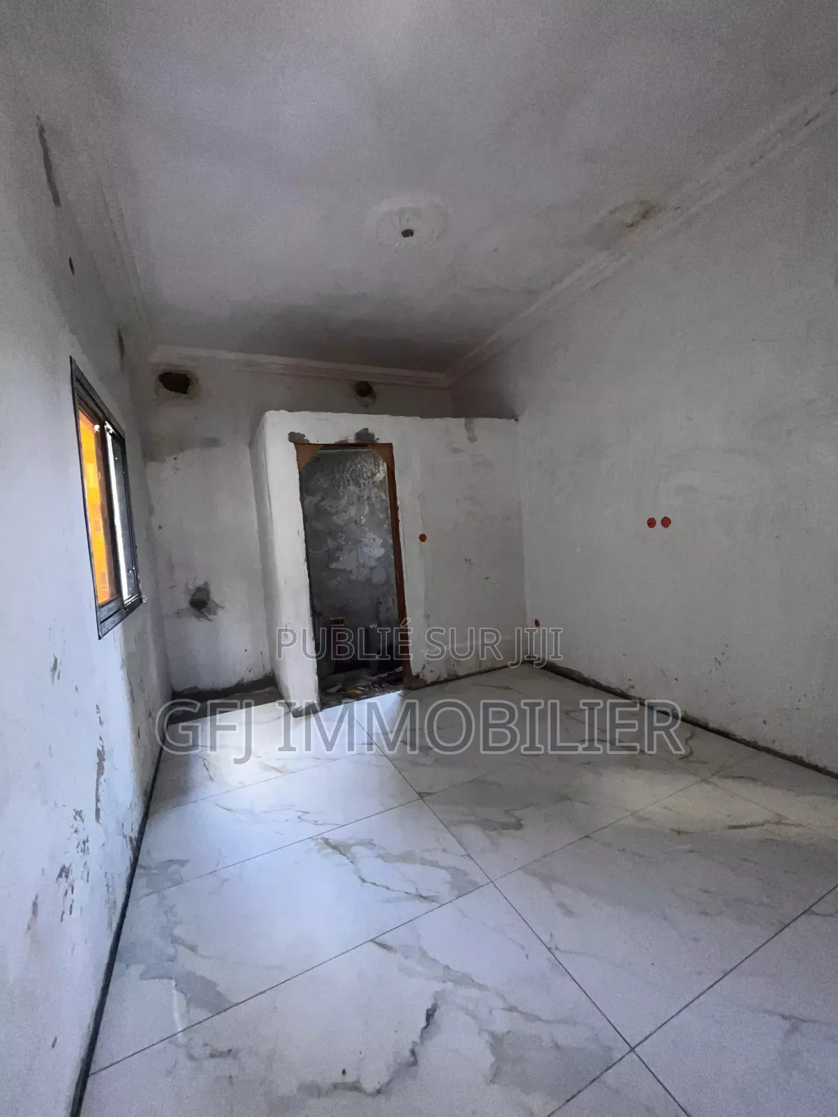 4chbre Villa dans Francis Gweh, Cocody à Vendre