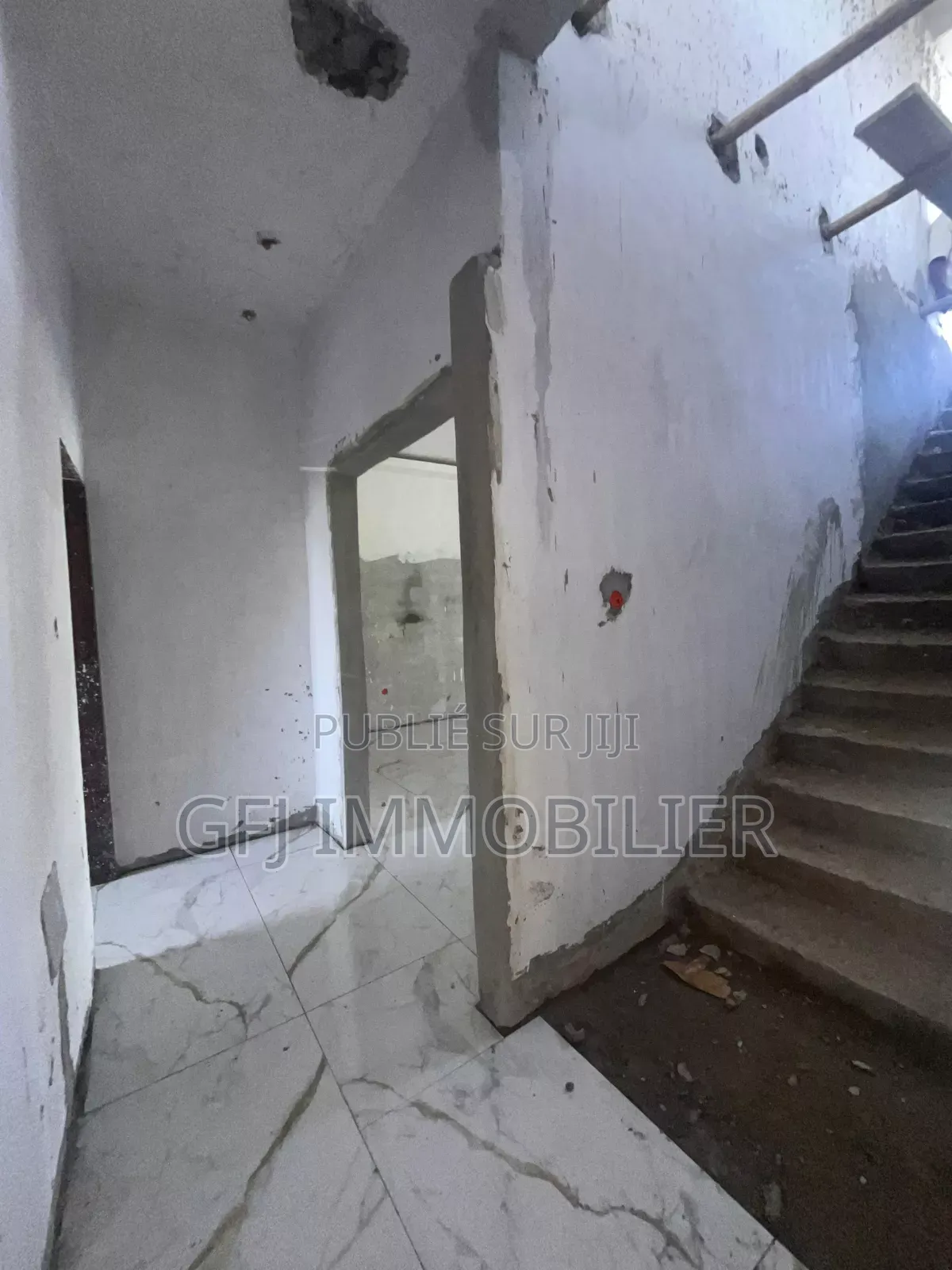 4chbre Villa dans Francis Gweh, Cocody à Vendre