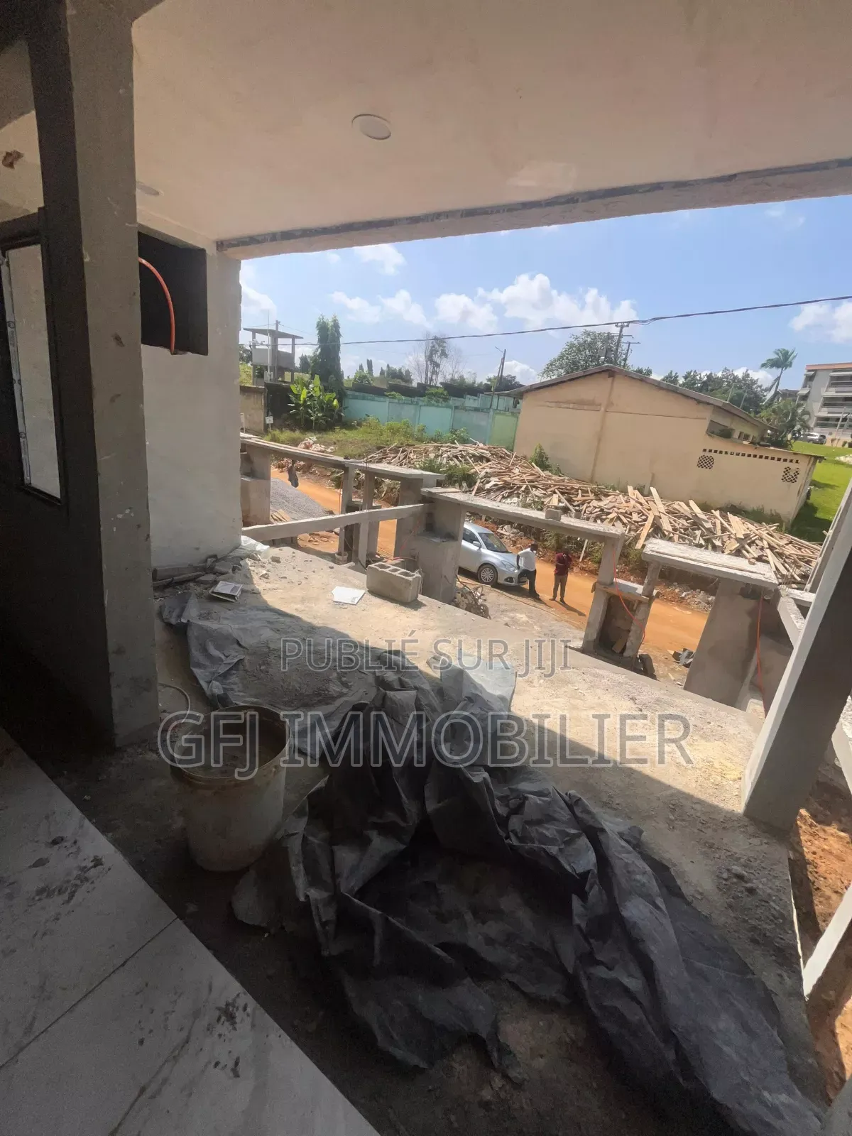 4chbre Villa dans Francis Gweh, Cocody à Vendre