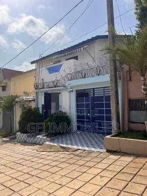 3chbre Duplex dans Francis Gweh, Cocody à Vendre