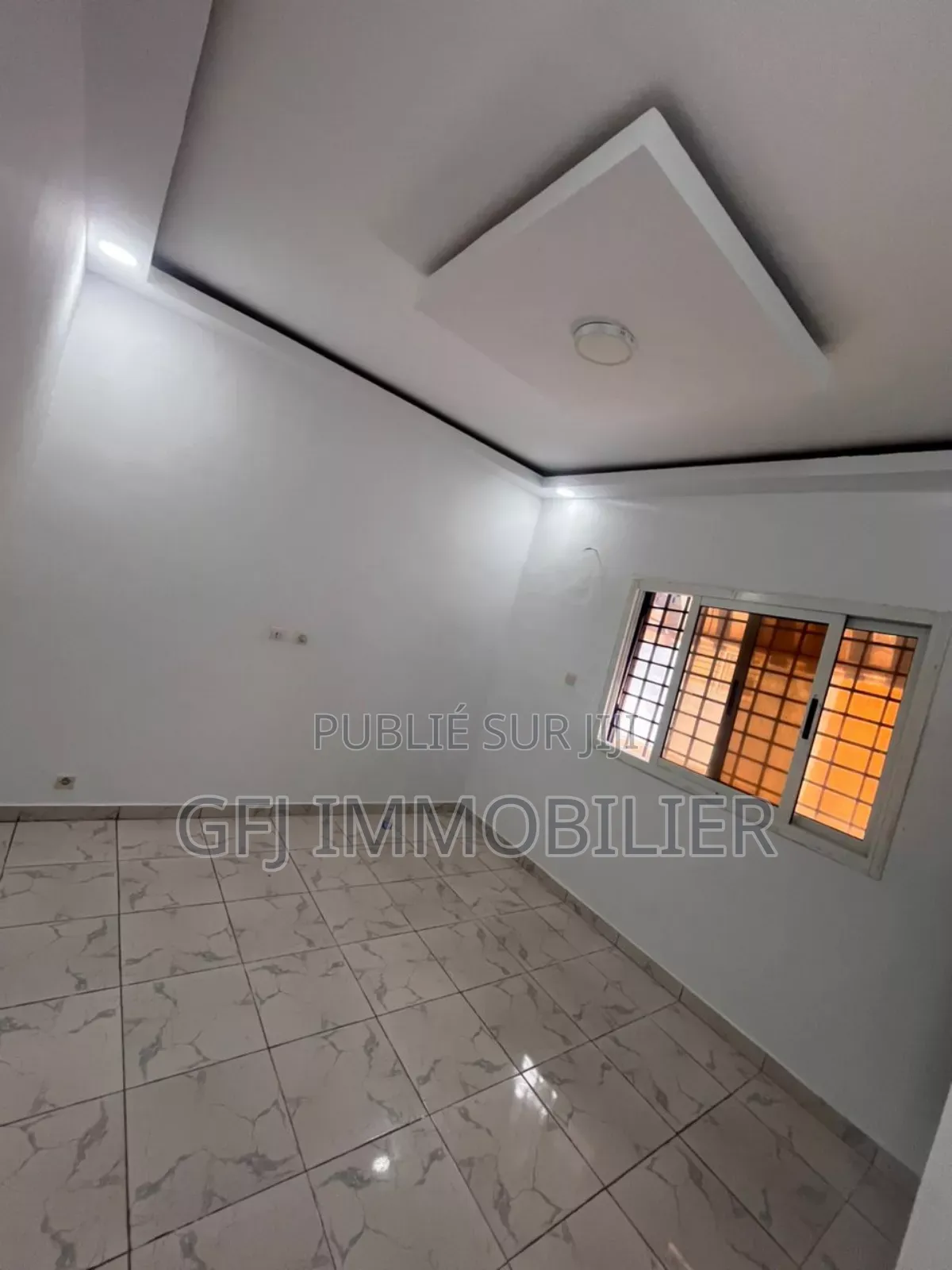 3chbre Duplex dans Francis Gweh, Cocody à Vendre