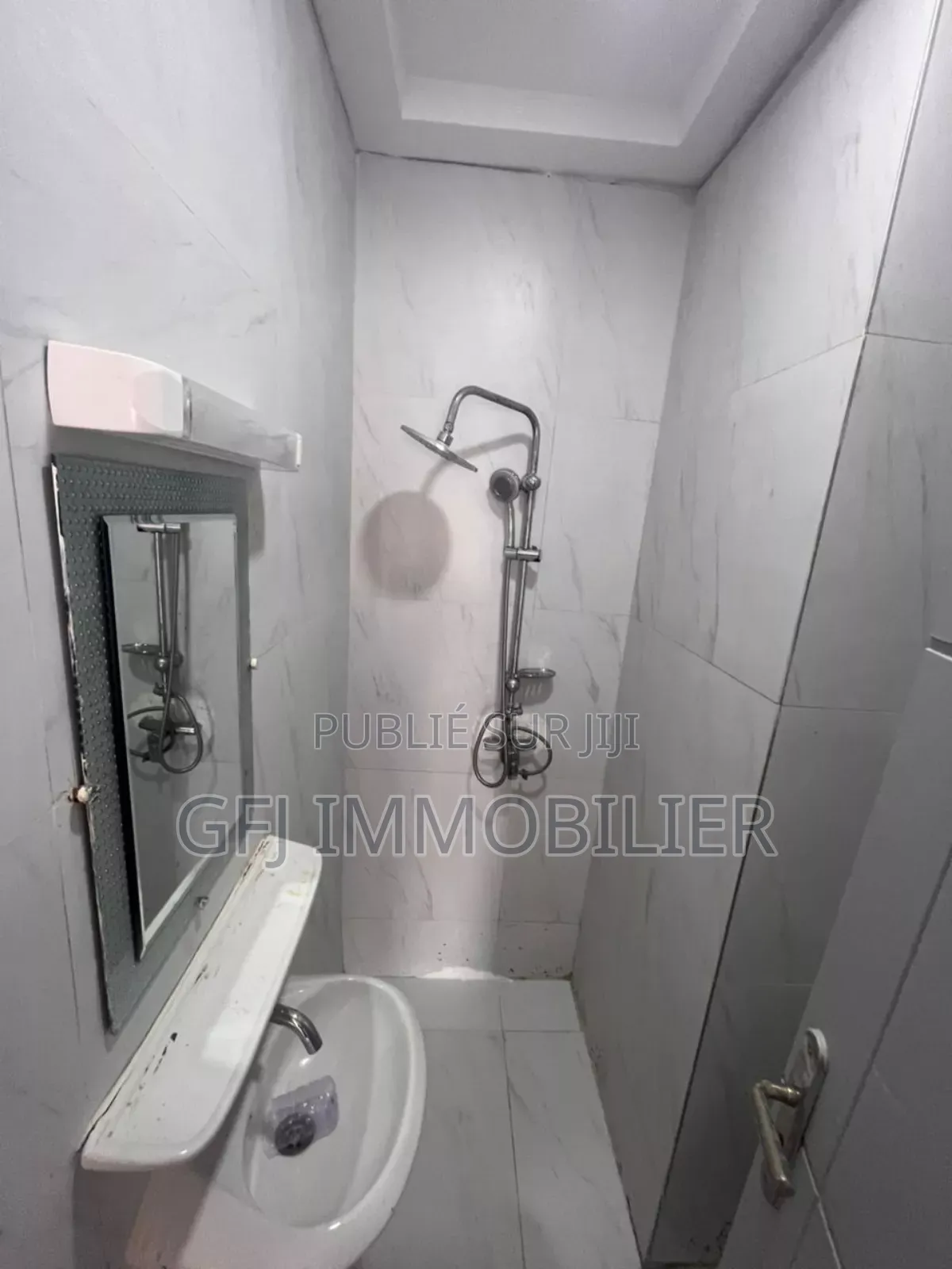 3chbre Duplex dans Francis Gweh, Cocody à Vendre