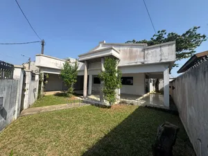 3chbre Villa dans Francis Gweh, Cocody à Vendre
