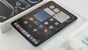 Nouveau Apple iPad Pro 11 (2025) 256 GB Autre