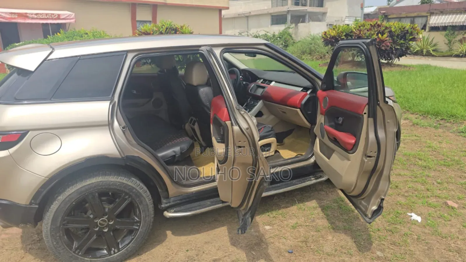 Land Rover Range Rover Evoque 2012 Beige