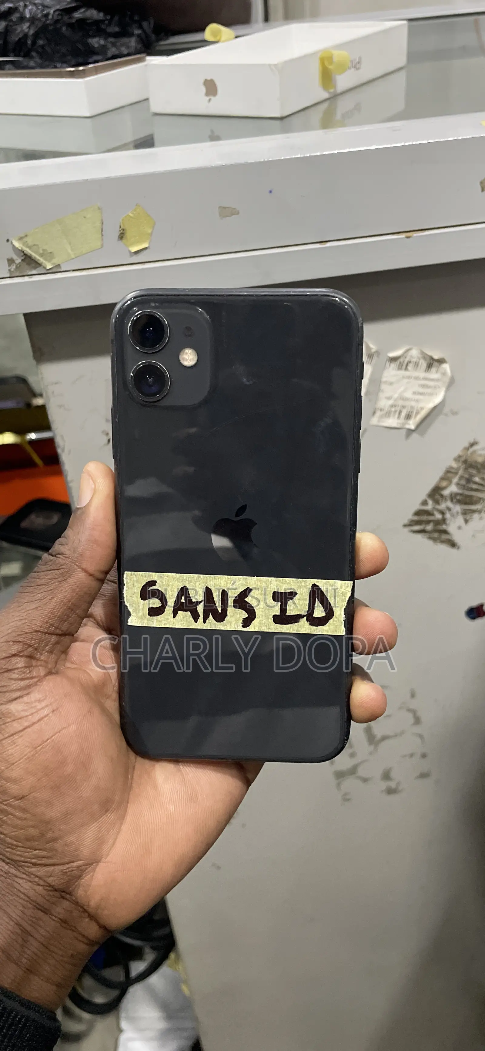 Apple iPhone 11 64 GB Noir