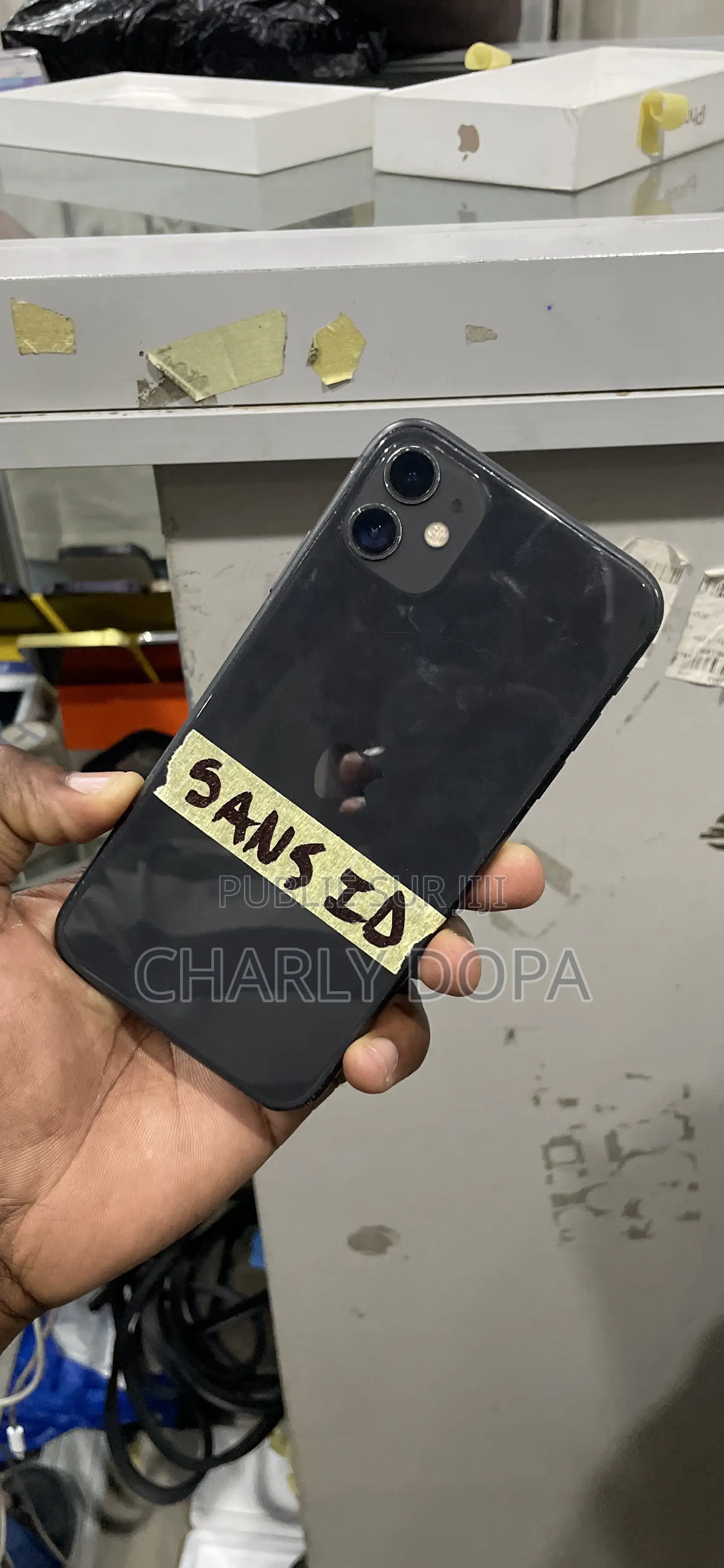 Apple iPhone 11 64 GB Noir