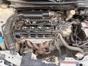 Suzuki Swift 2024 Blanc