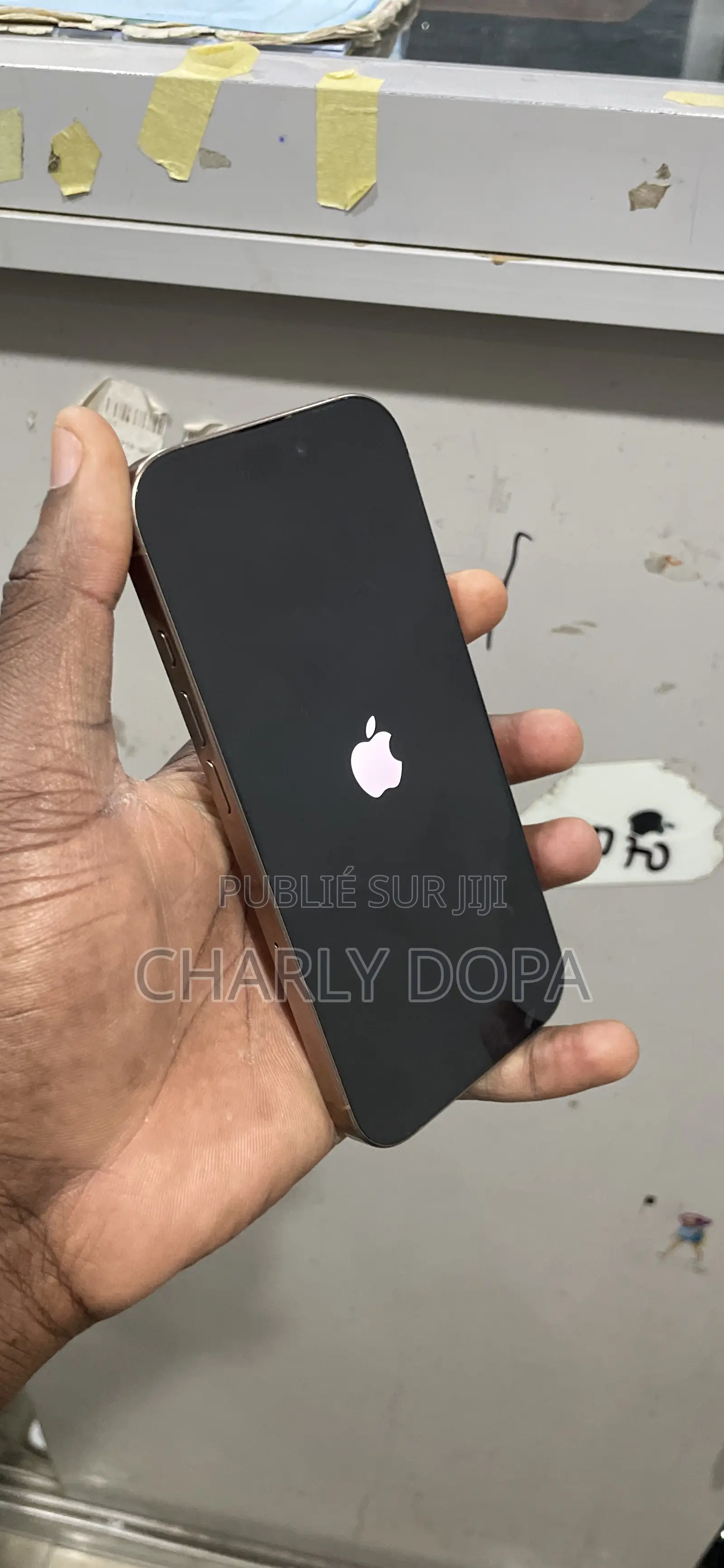 Apple iPhone 16 Pro 128 GB Doré