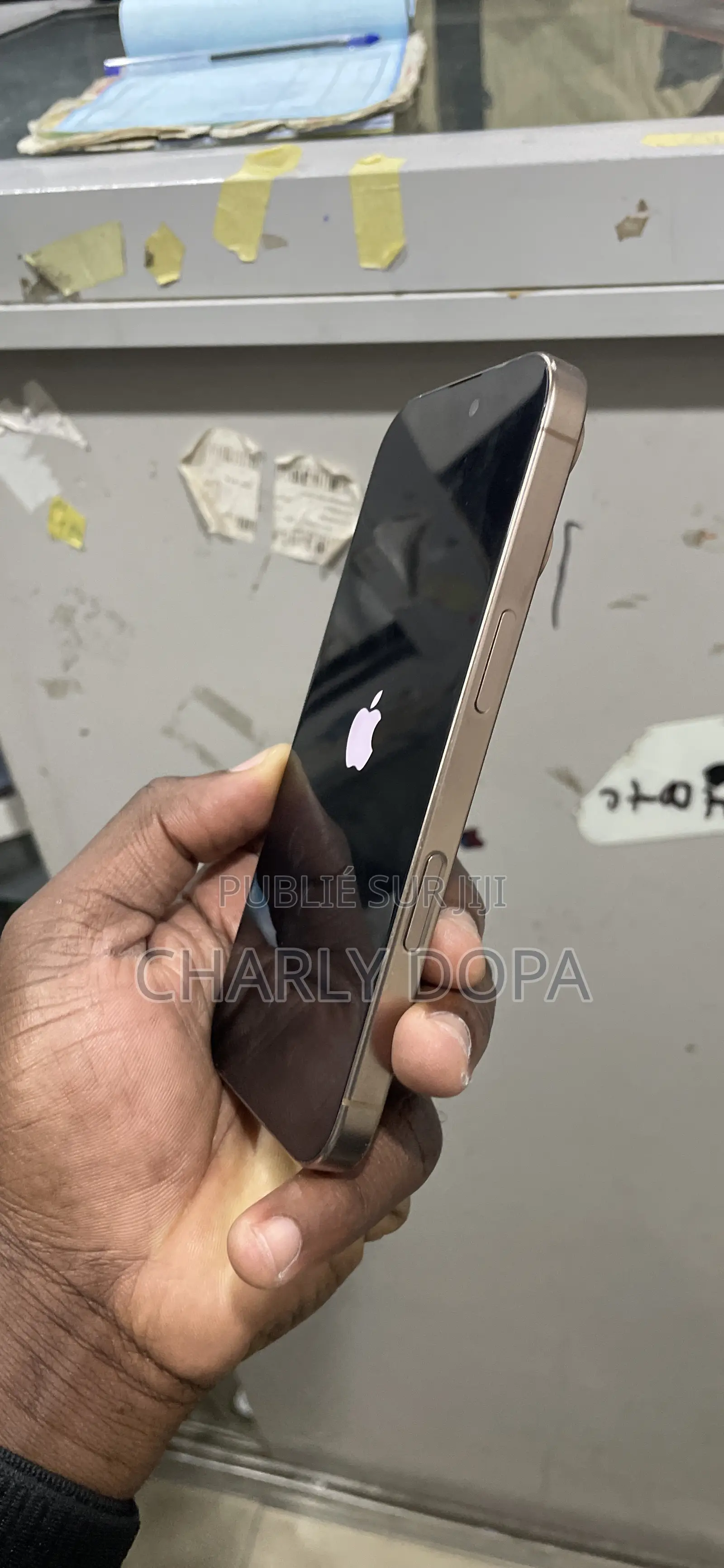Apple iPhone 16 Pro 128 GB Doré