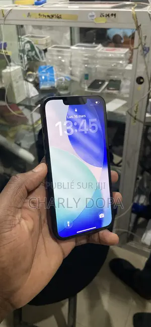 Apple iPhone 16e 128 GB Noir