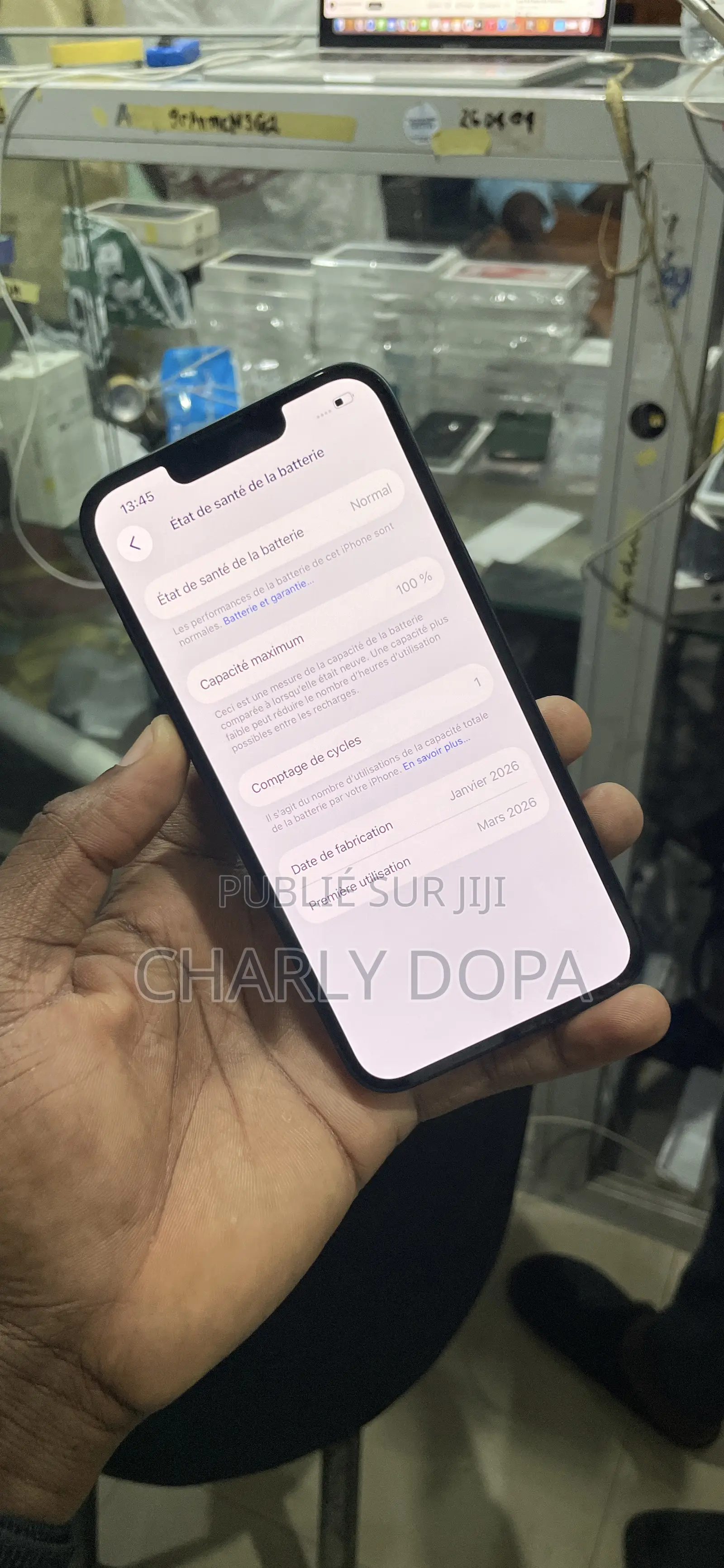 Apple iPhone 16e 128 GB Noir