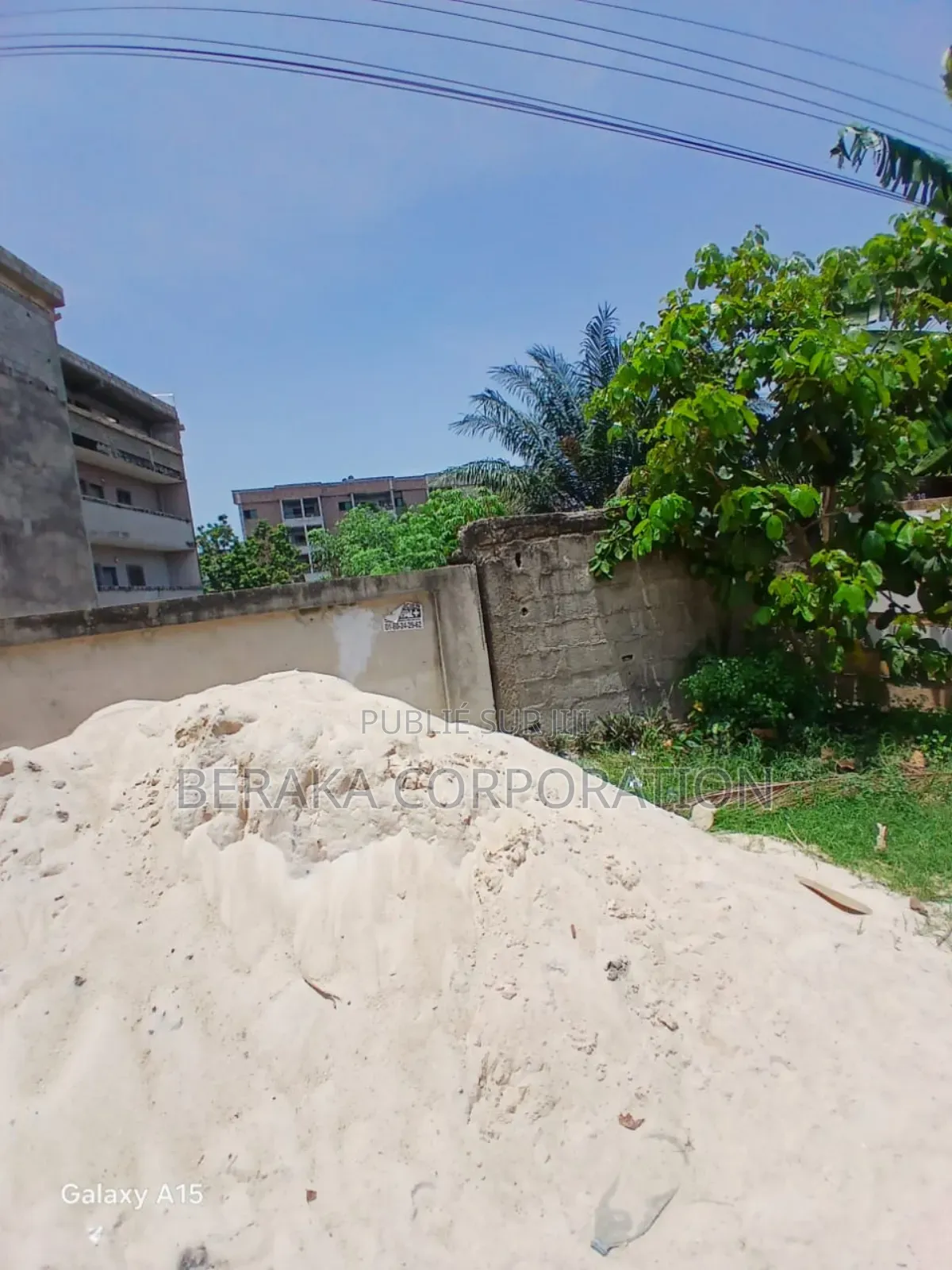 Terrain De 300m2 en Vente Route Abatta