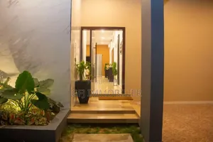 Meublé 4chbre Duplex dans Francis Gweh, Cocody à Vendre