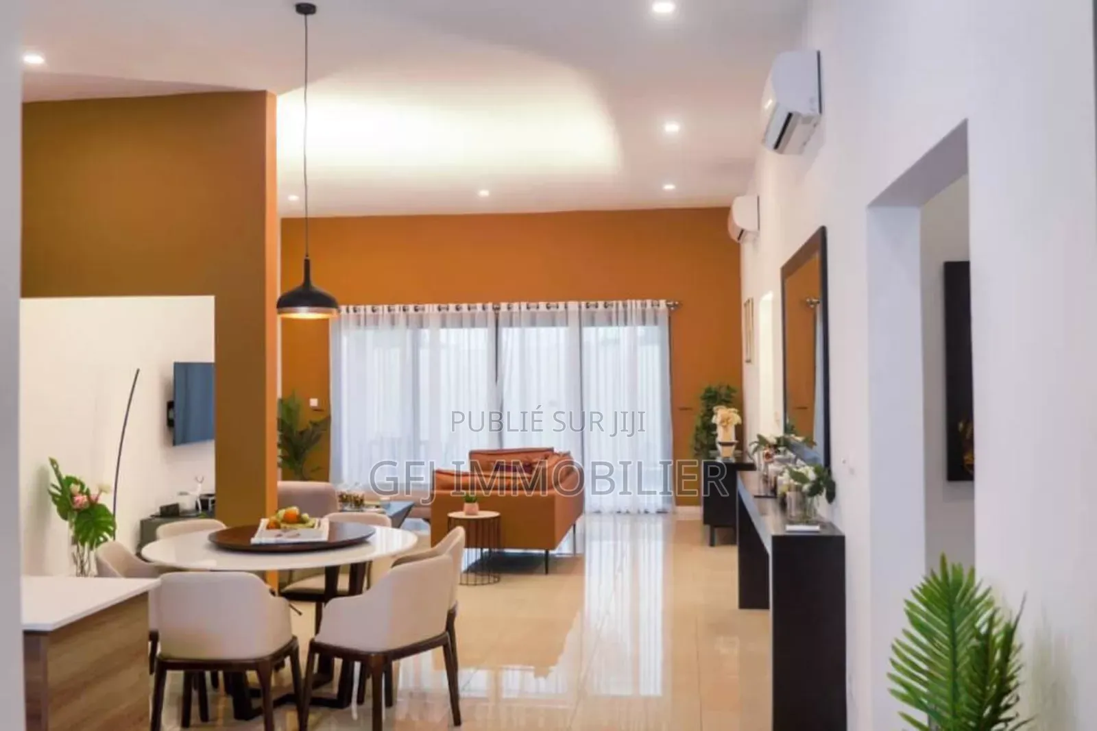 Meublé 4chbre Duplex dans Francis Gweh, Cocody à Vendre