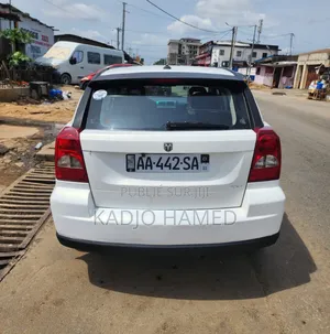 Dodge Caliber 1.8 L SXT 2009 Blanc cassé