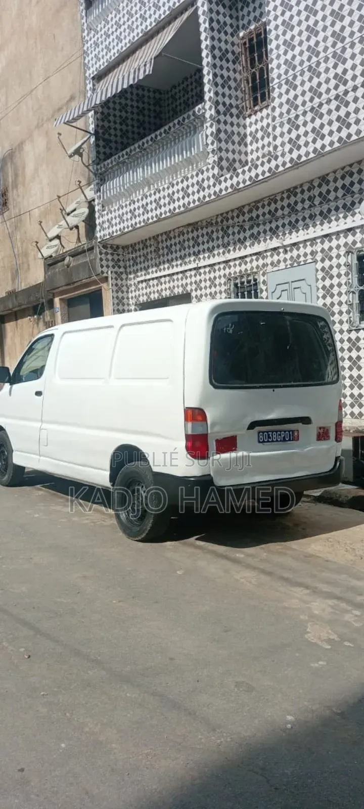 Toyota HiAce 220 2007 Blanc cassé
