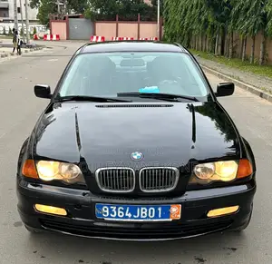 BMW 318i 2002 Noir