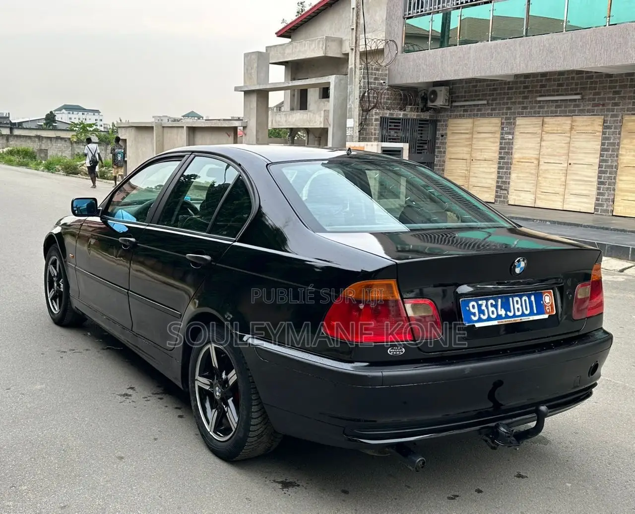 BMW 318i 2002 Noir