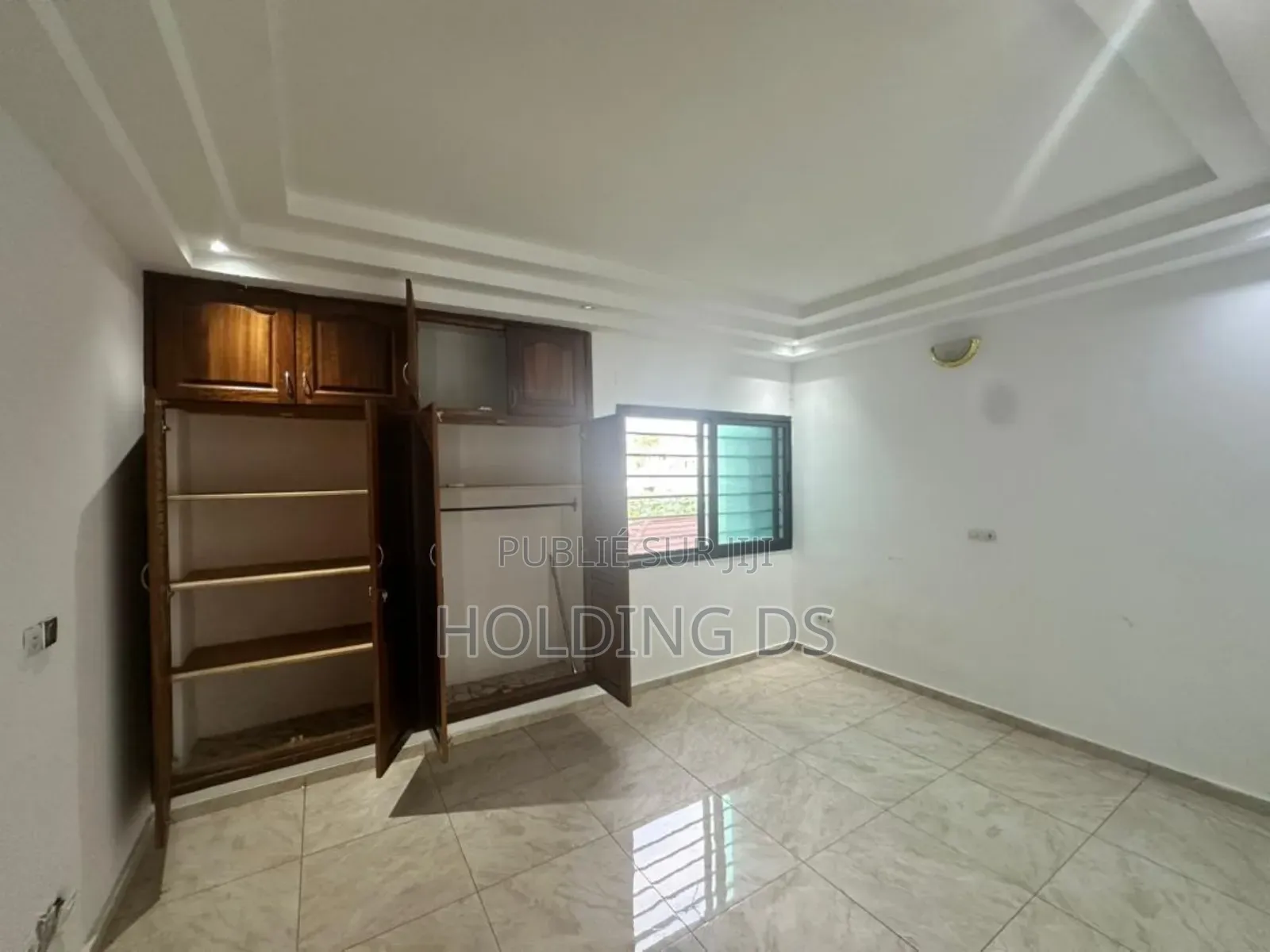 Meublé 2chbre Appartement dans Location Immobilière, Cocody à Louer