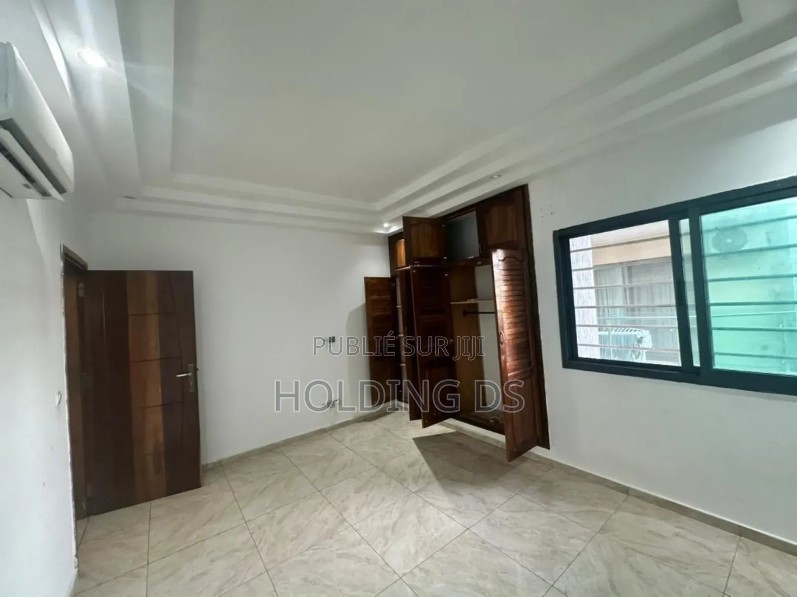 Meublé 2chbre Appartement dans Location Immobilière, Cocody à Louer