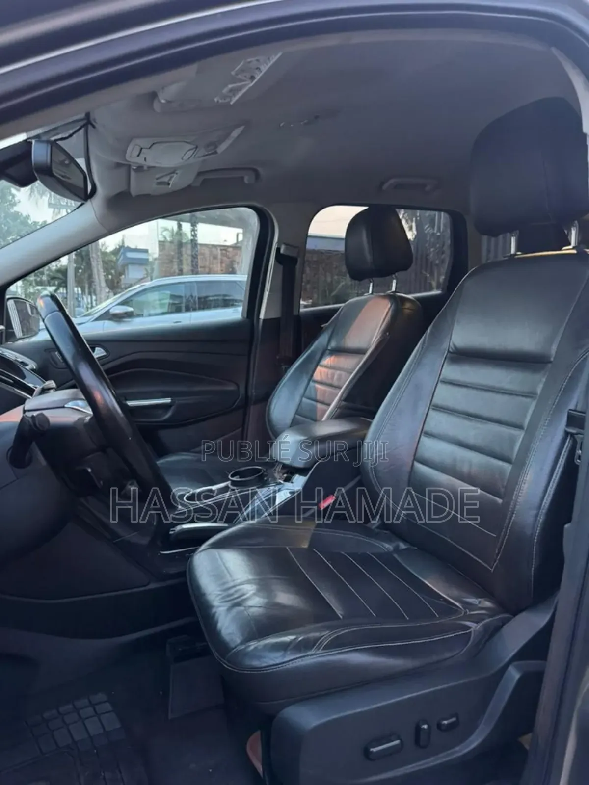 Ford Escape Titanium 4dr SUV (1.6L 4cyl Turbo 6A) 2015 Gris