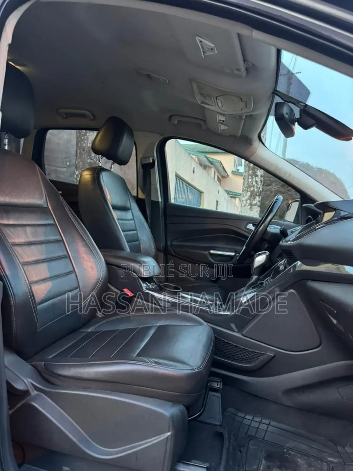 Ford Escape Titanium 4dr SUV (1.6L 4cyl Turbo 6A) 2015 Gris