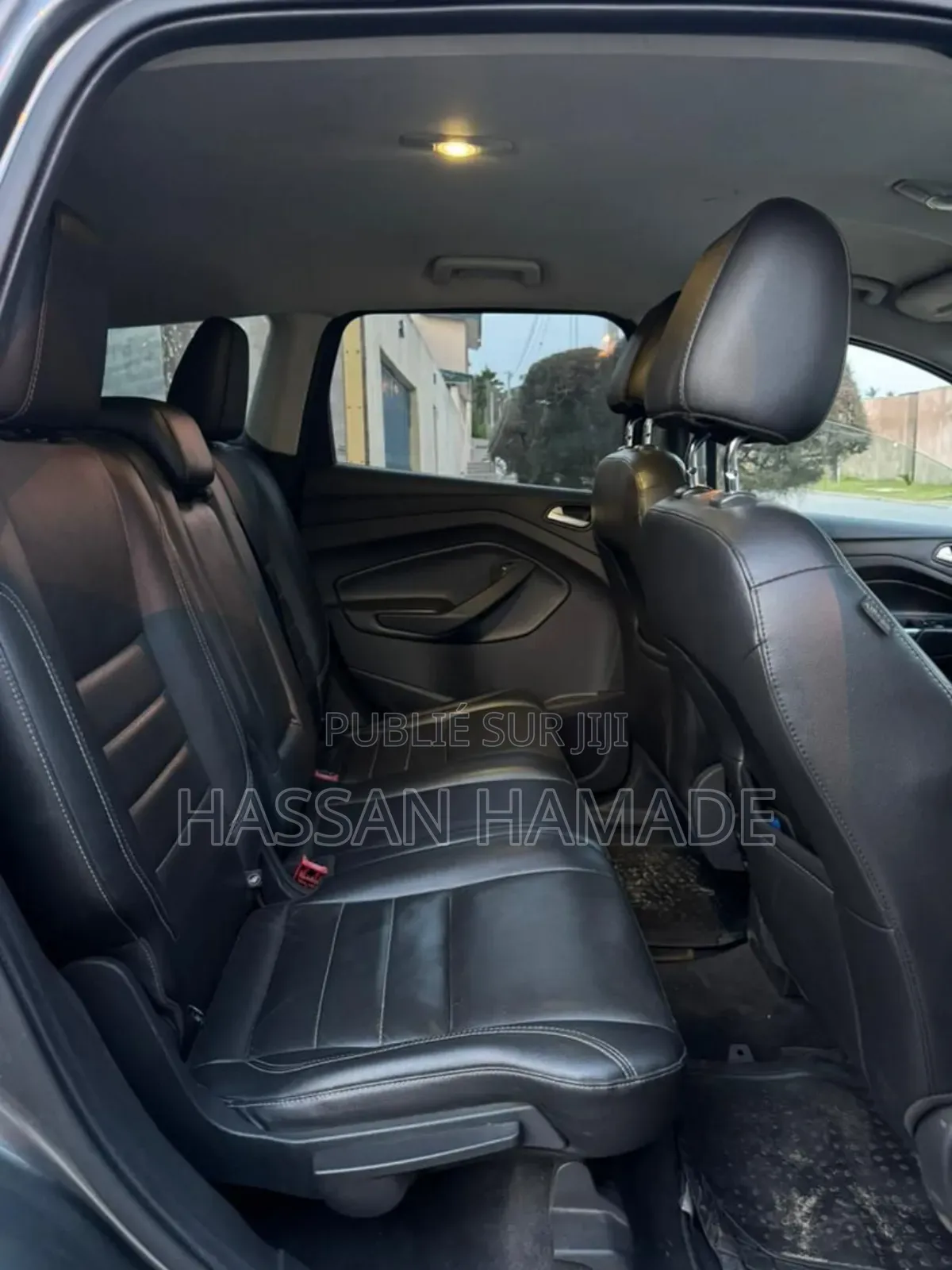 Ford Escape Titanium 4dr SUV (1.6L 4cyl Turbo 6A) 2015 Gris