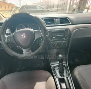 Suzuki Ciaz 2021 Gris