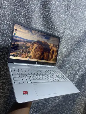 Ordinateur portable HP Autre 8GB AMD Ryzen 3 SSD 256GB