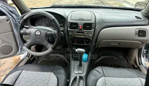 Nissan Almera Tino 2002 Gris