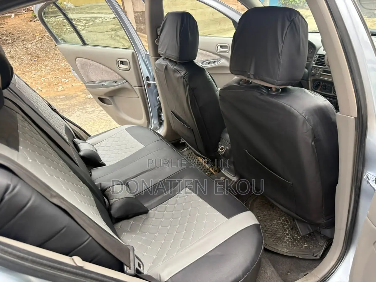 Nissan Almera Tino 2002 Gris