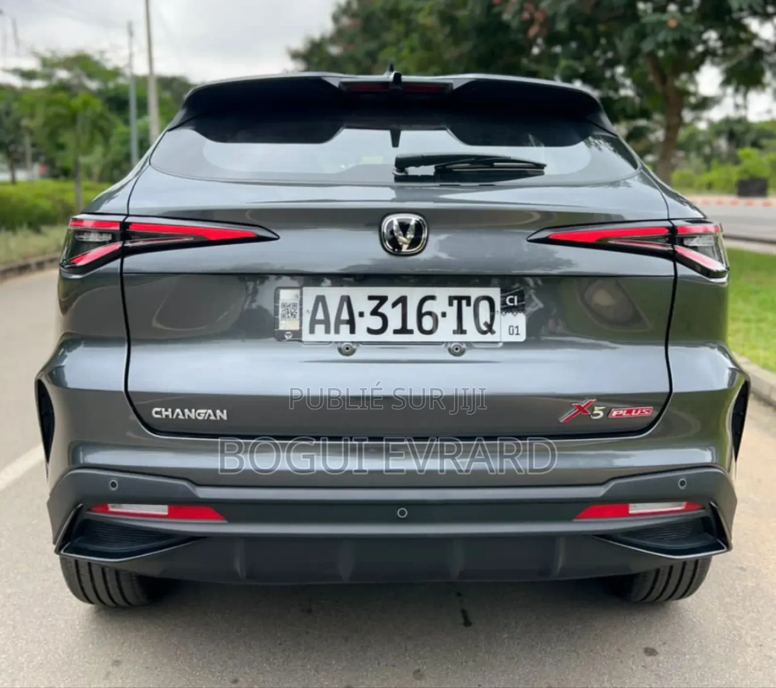 Nouveau Changan X5 Plus 1.5 Blue Core FWD 2025 Gris
