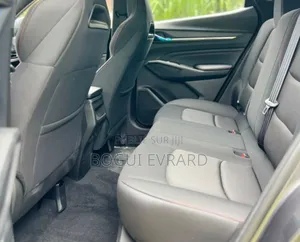 Nouveau Changan X5 Plus 1.5 Blue Core FWD 2025 Gris