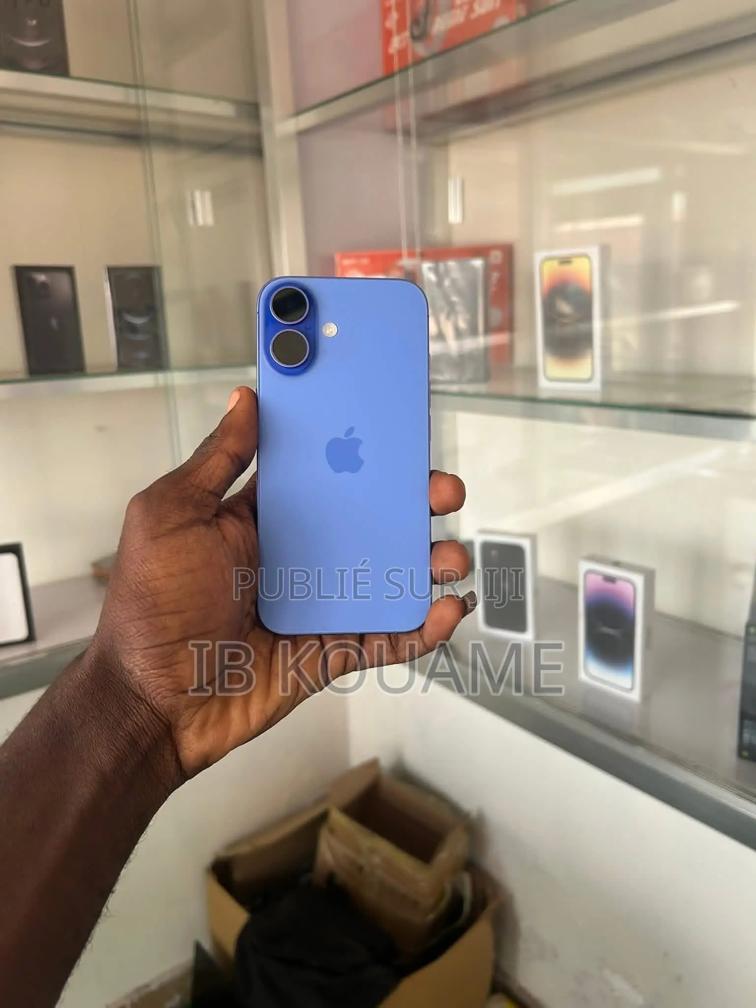 Nouveau Apple iPhone 16 256 GB Bleu