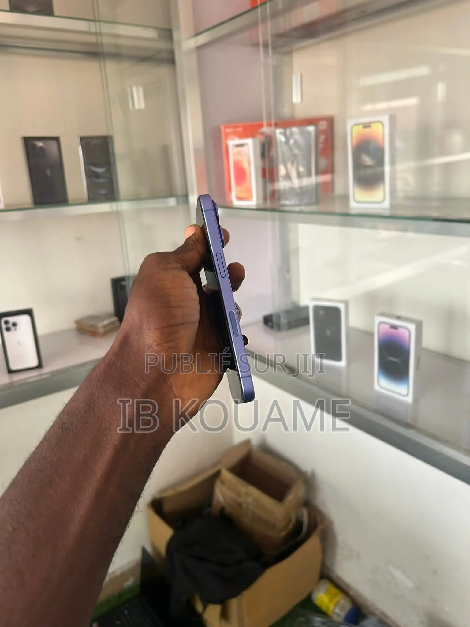 Nouveau Apple iPhone 16 256 GB Bleu