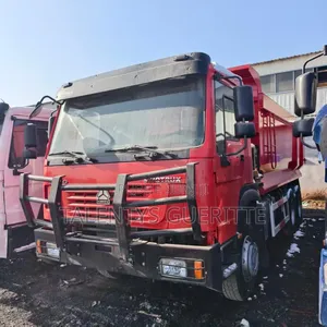 3 Bennes Howo 10 Roues