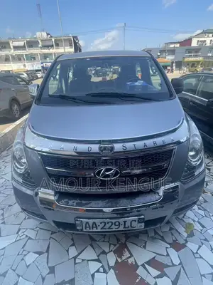 Hyundai H1 2017 Gris
