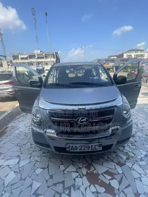 Hyundai H1 2017 Gris