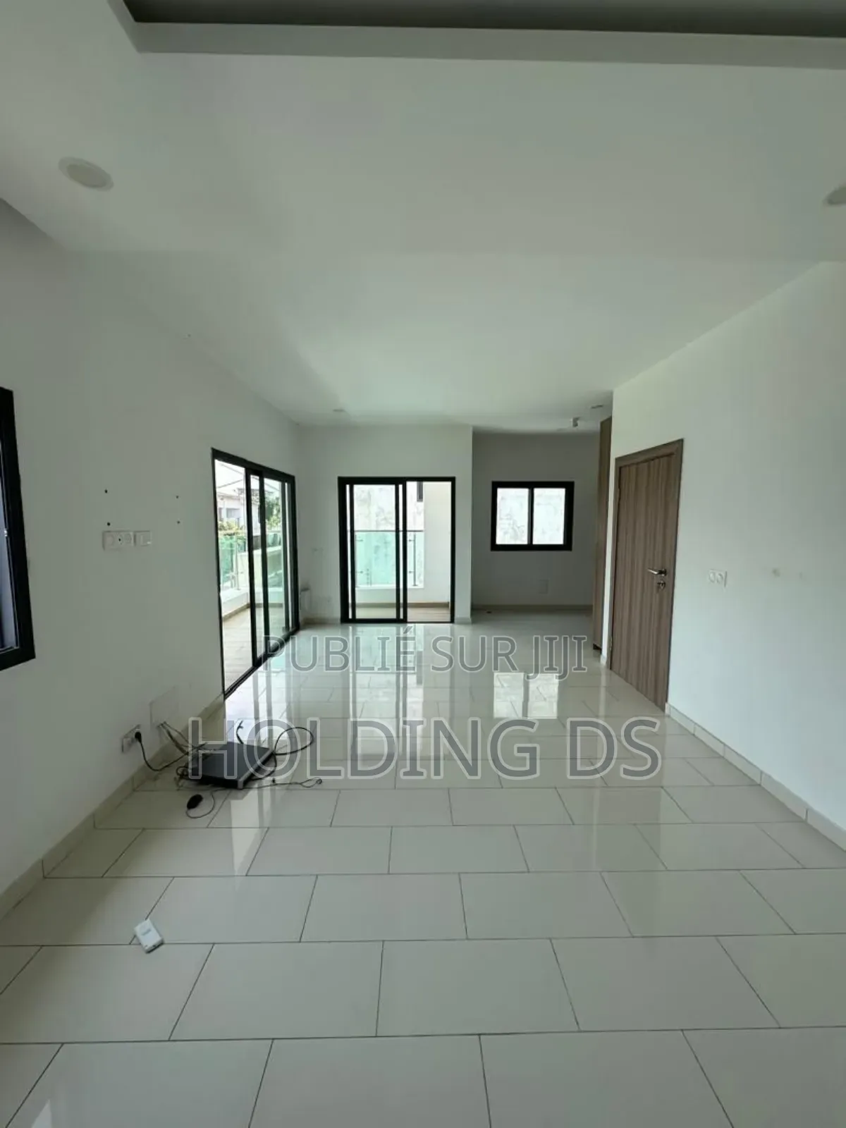 Meublé 4chbre Duplex dans Location Immobilière, Cocody à Louer