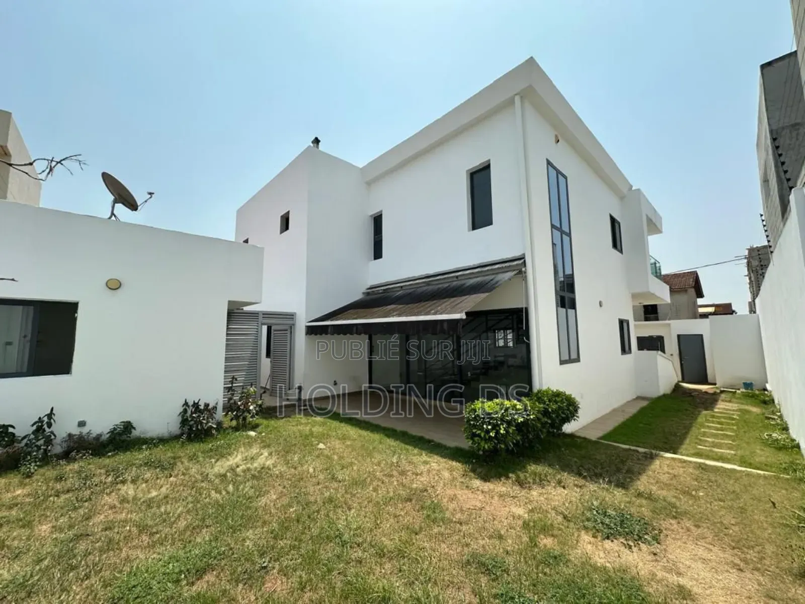 Meublé 4chbre Duplex dans Location Immobilière, Cocody à Louer