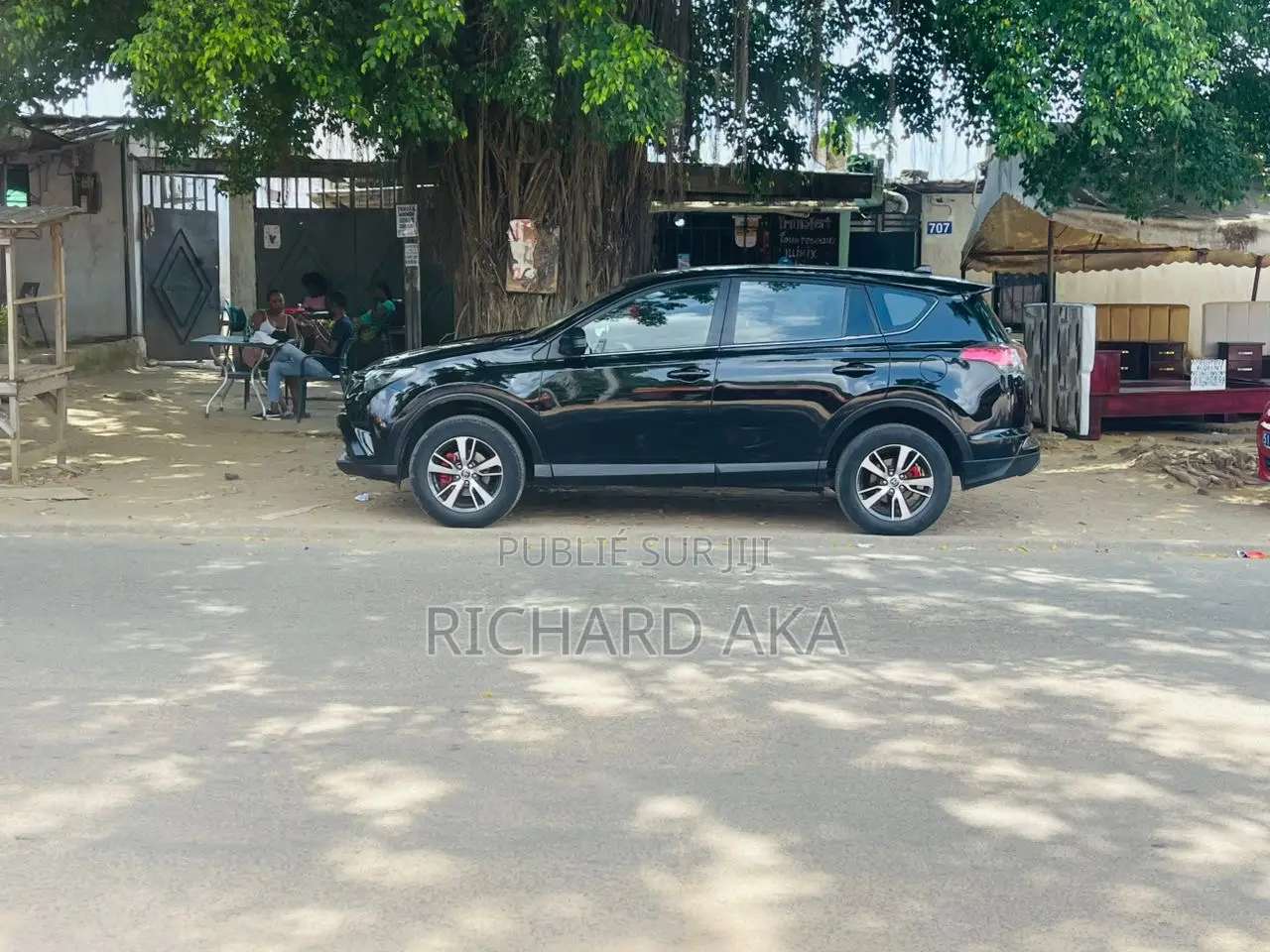 Toyota RAV4 Adventure 4dr SUV (2.5L 4cyl 6A) 2018 Noir